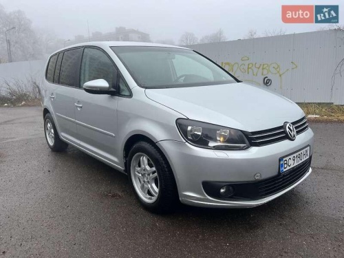 Volkswagen Touran 2013