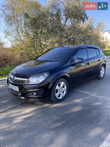 Opel Astra 2010