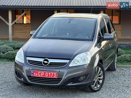 Opel Zafira 2011