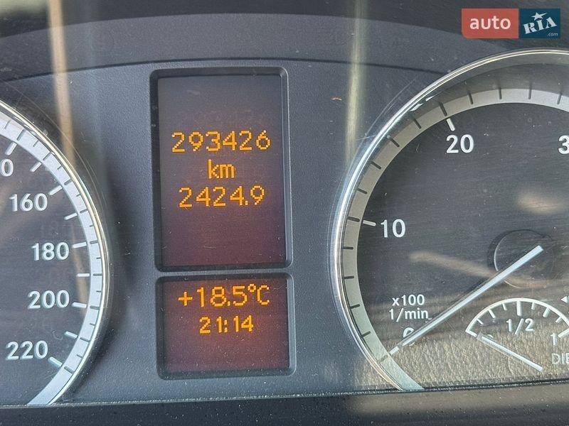 Mercedes-Benz Viano 2013