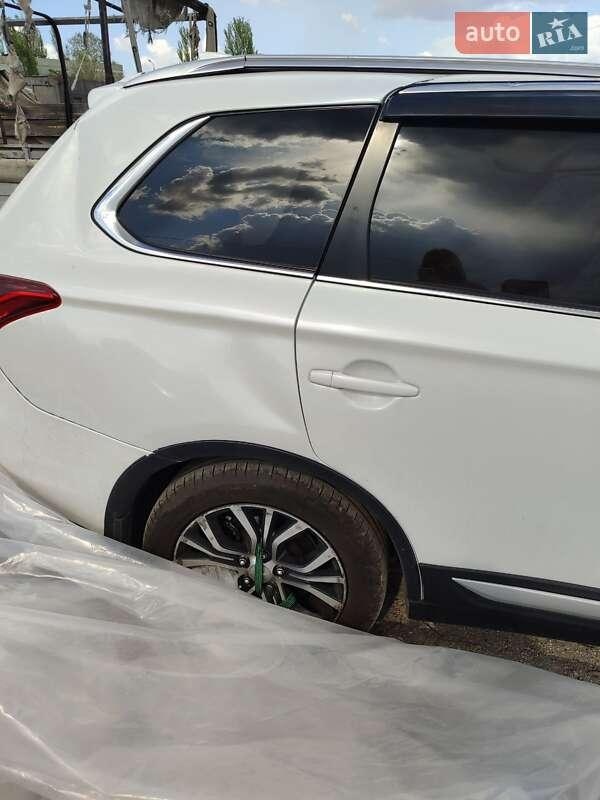 Mitsubishi Outlander 2017