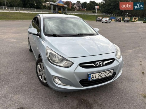 Hyundai Accent 2011