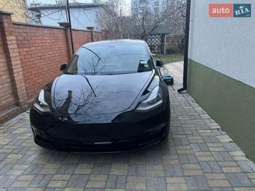 Tesla Model 3 2020