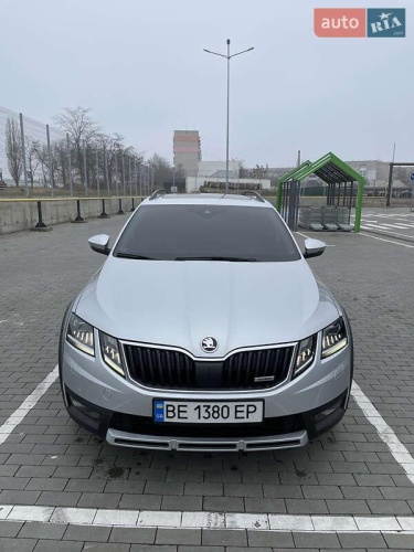Skoda Octavia Scout 2017