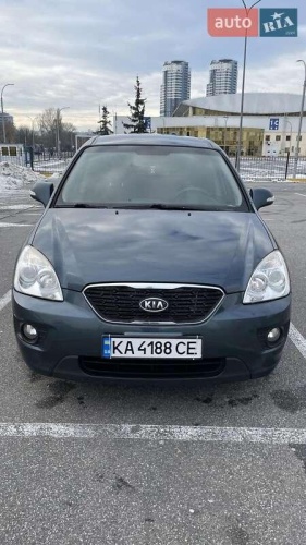 Kia Carens 2011