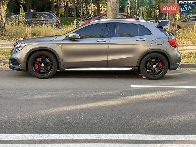 Mercedes-Benz GLA-Class 2015