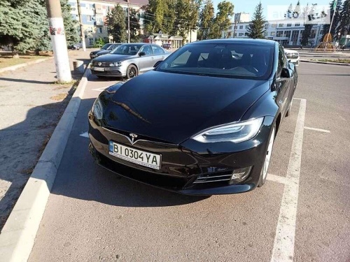 Tesla Model S 2017