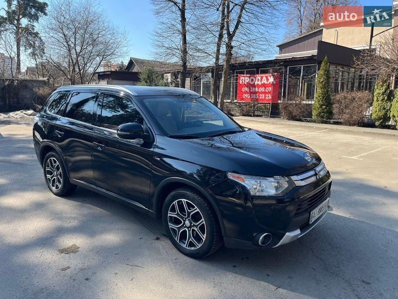 Mitsubishi Outlander 2014
