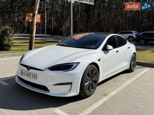 Tesla Model S 2023