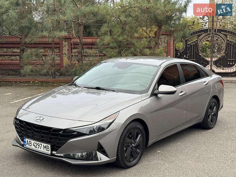 Hyundai Elantra 2021