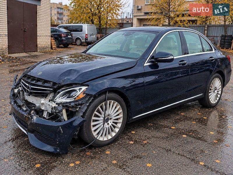 Mercedes-Benz C-Class 2017