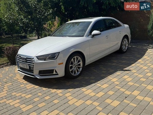 Audi A4 2019