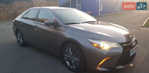Toyota Camry 2016