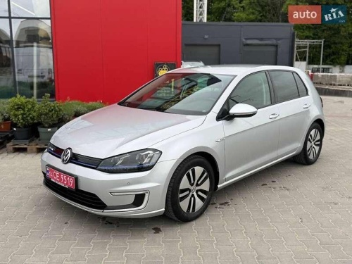 Volkswagen e-Golf 2015