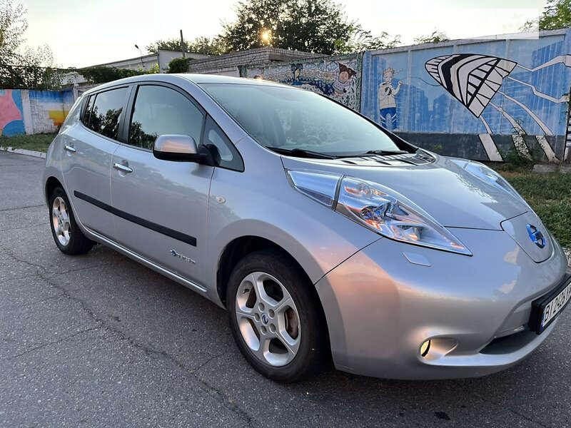 Nissan Leaf 2012