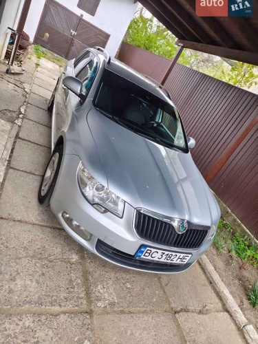 Skoda Superb 2013