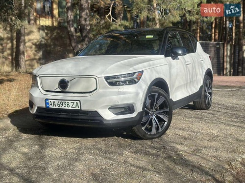 Volvo XC40 2021
