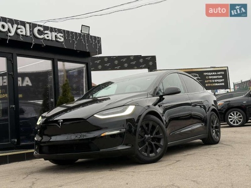 Tesla Model X 2021