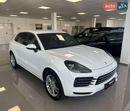 Porsche Cayenne 2022