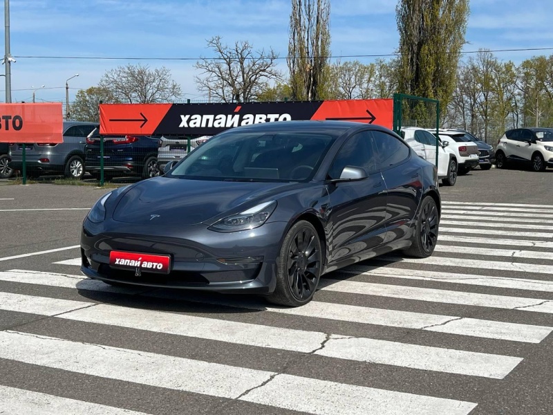 Tesla Model 3 2023