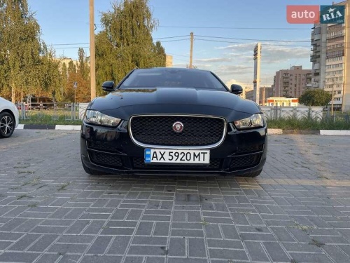 Jaguar XE 2017