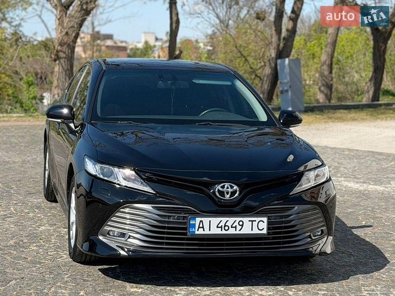 Toyota Camry 2017
