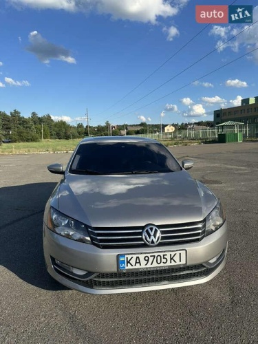 Volkswagen Passat 2011