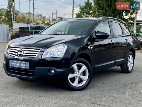 Nissan Qashqai+2 2010