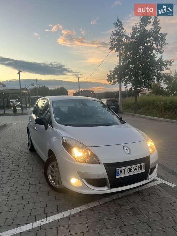 Renault Scenic 2011