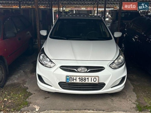 Hyundai Accent 2014