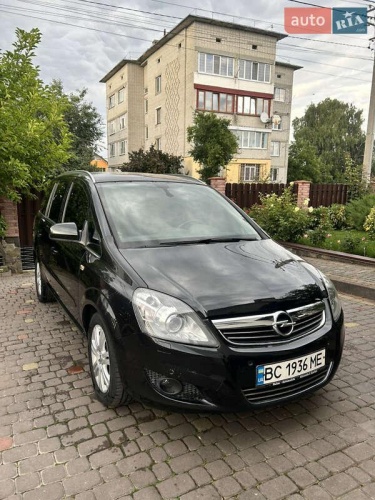 Opel Zafira 2012
