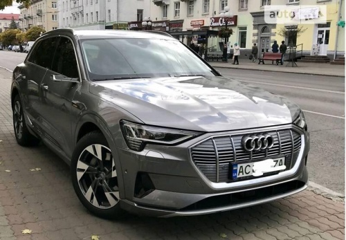Audi e-tron 2019