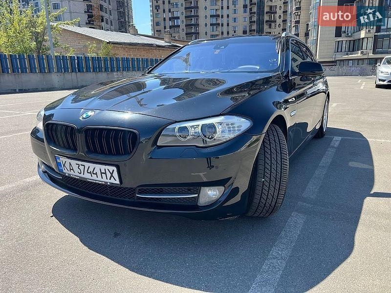BMW 5 Series 2011