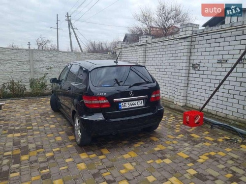 Mercedes-Benz B-Class 2011