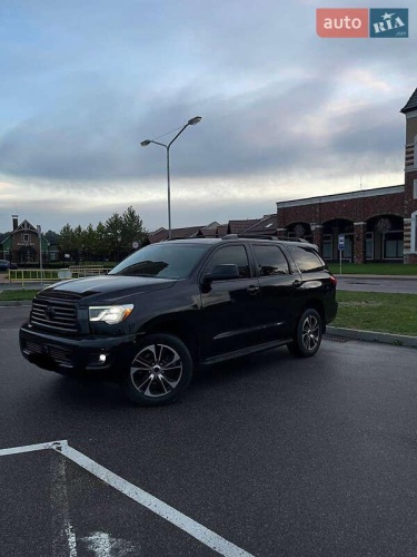 Toyota Sequoia 2017