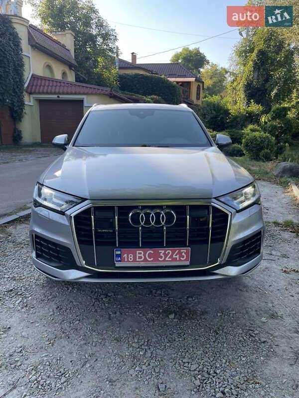 Audi Q7 2021