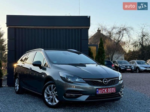 Opel Astra 2021