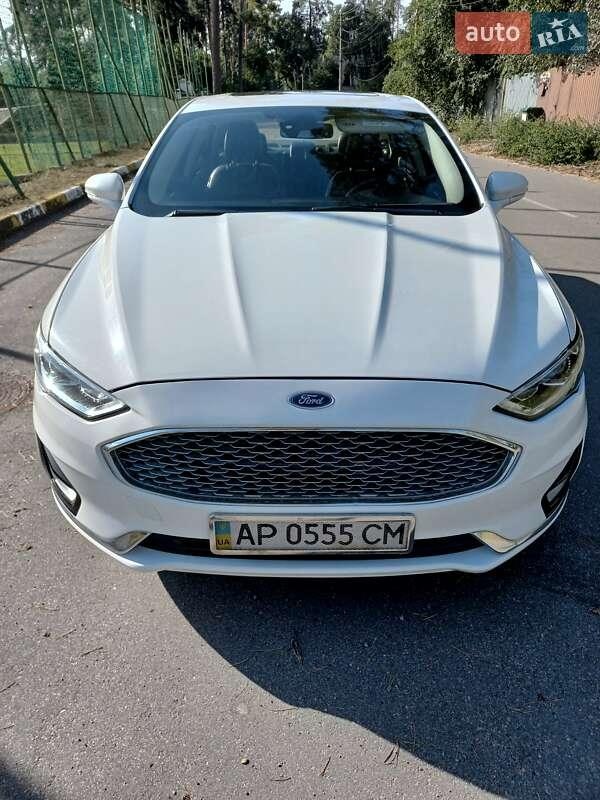 Ford Fusion 2019