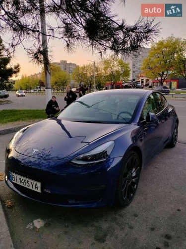 Tesla Model 3 2022
