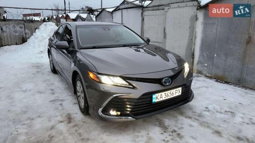 Toyota Camry 2021