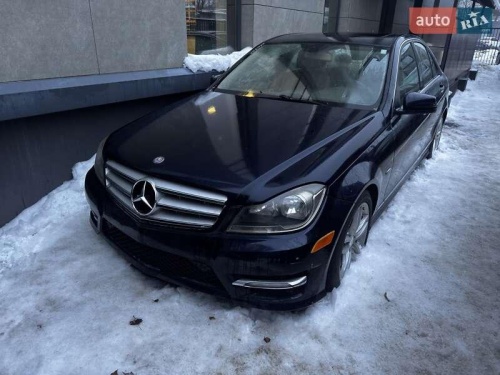 Mercedes-Benz C-Class 2011