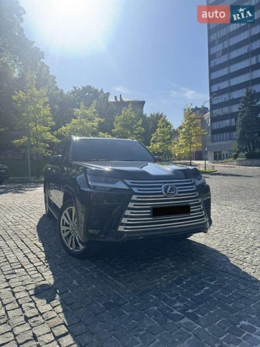 Lexus LX 2022