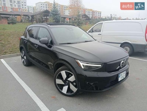 Volvo XC40 2023