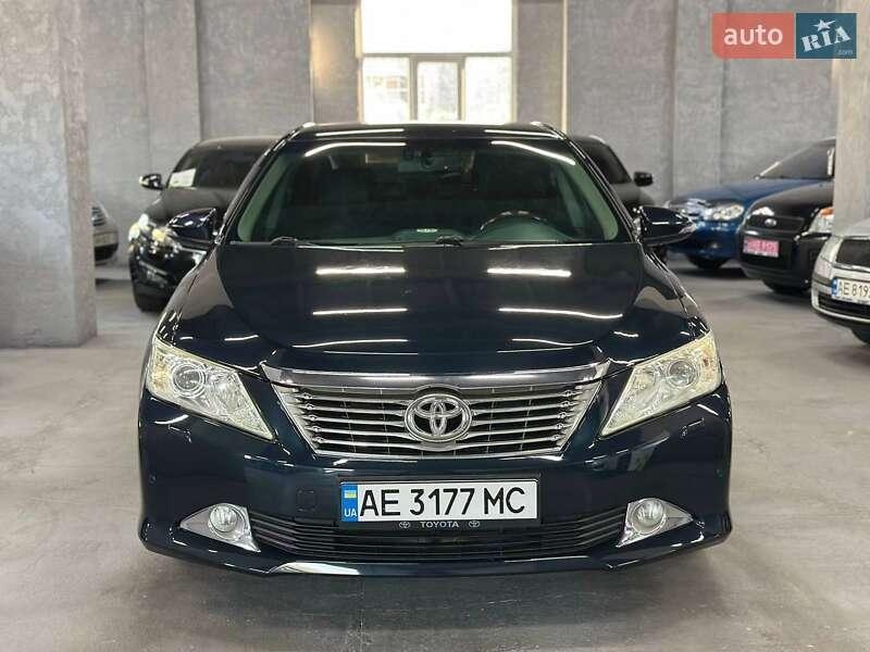 Toyota Camry 2011