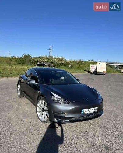 Tesla Model 3 2019
