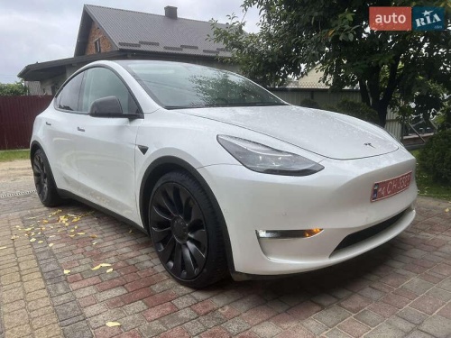 Tesla Model Y 2021