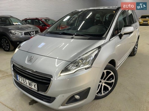 Peugeot 5008 2015