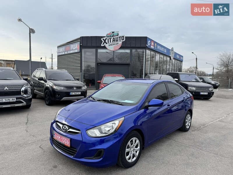 Hyundai Accent 2012