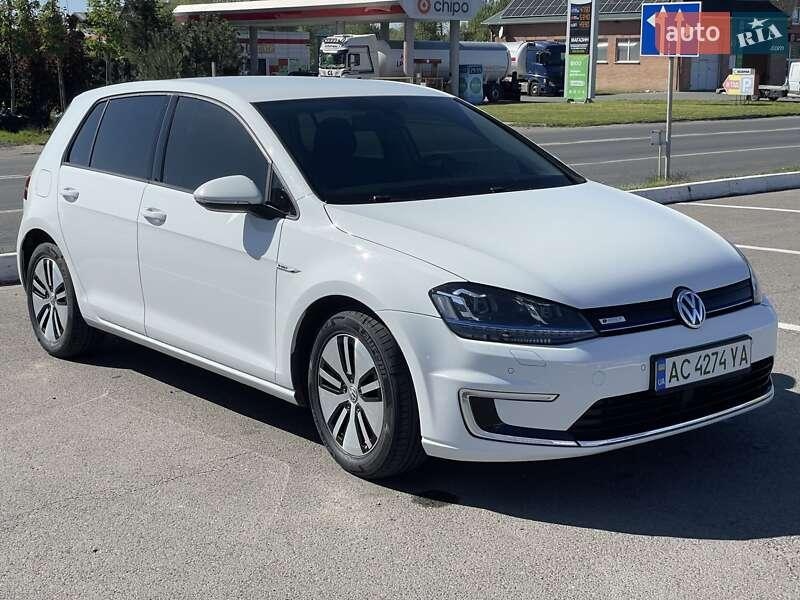 Volkswagen e-Golf 2016