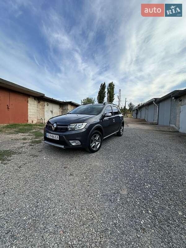 Renault Sandero StepWay 2021